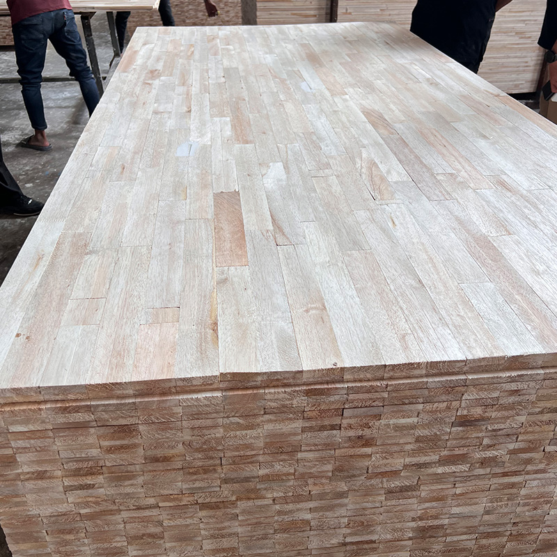 Albasia / Pine blockboard Core